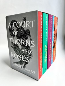 A Court of Thorns and Roses. Королевство шипов и роз. Комплект - 5 книг.