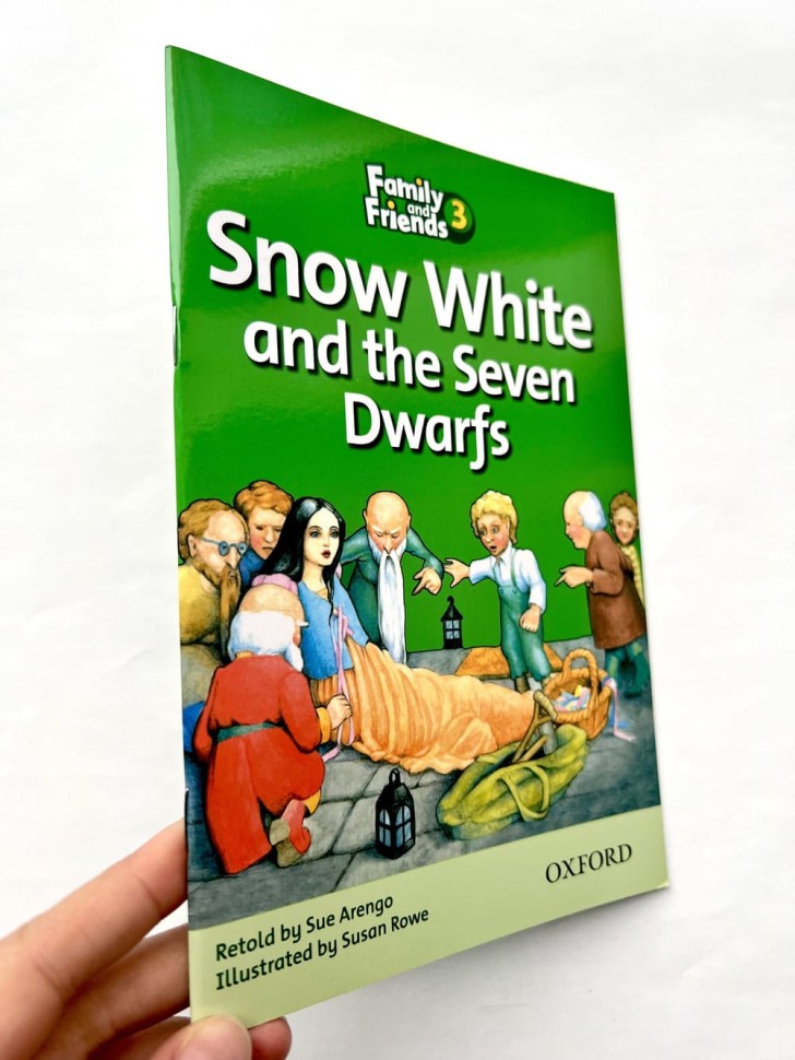 (Family and Friends Readers) 3 P.1  Snow White. Белоснежка и семь гномов