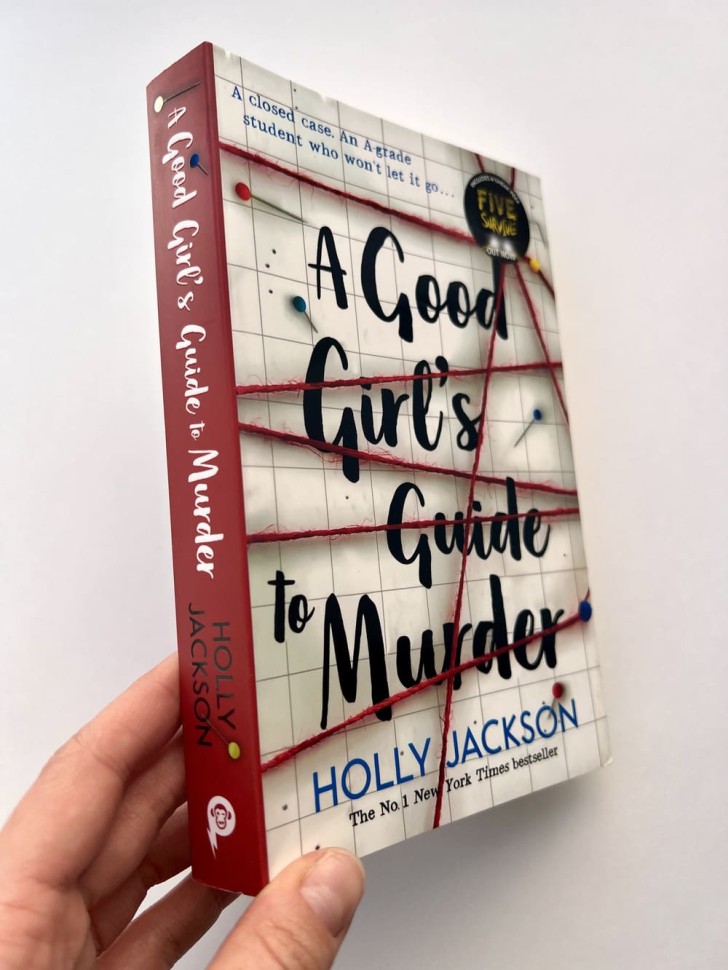 A Good Girl's Guide To Murder. Хороших девочек не убивают