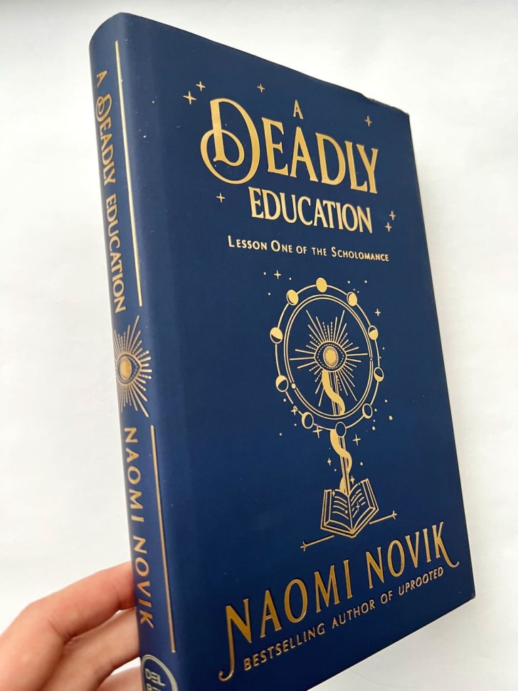 A Deadly Education. Смертельное образование
